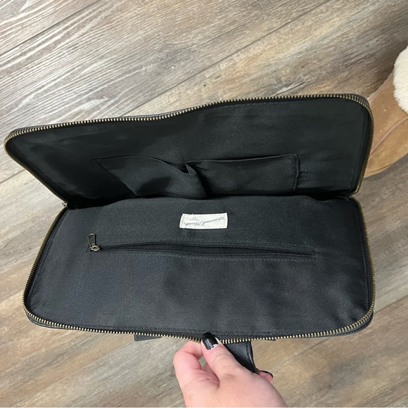 universal thread backpack - Picture 3 of 3